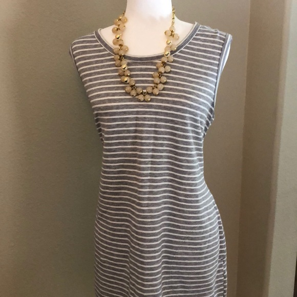 32 Degrees Dresses & Skirts - EUC Grey and White Striped Sleeveless Dress 32 Degrees Dresses & Skirts - EUC Grey and White Striped Sleeveless Dress